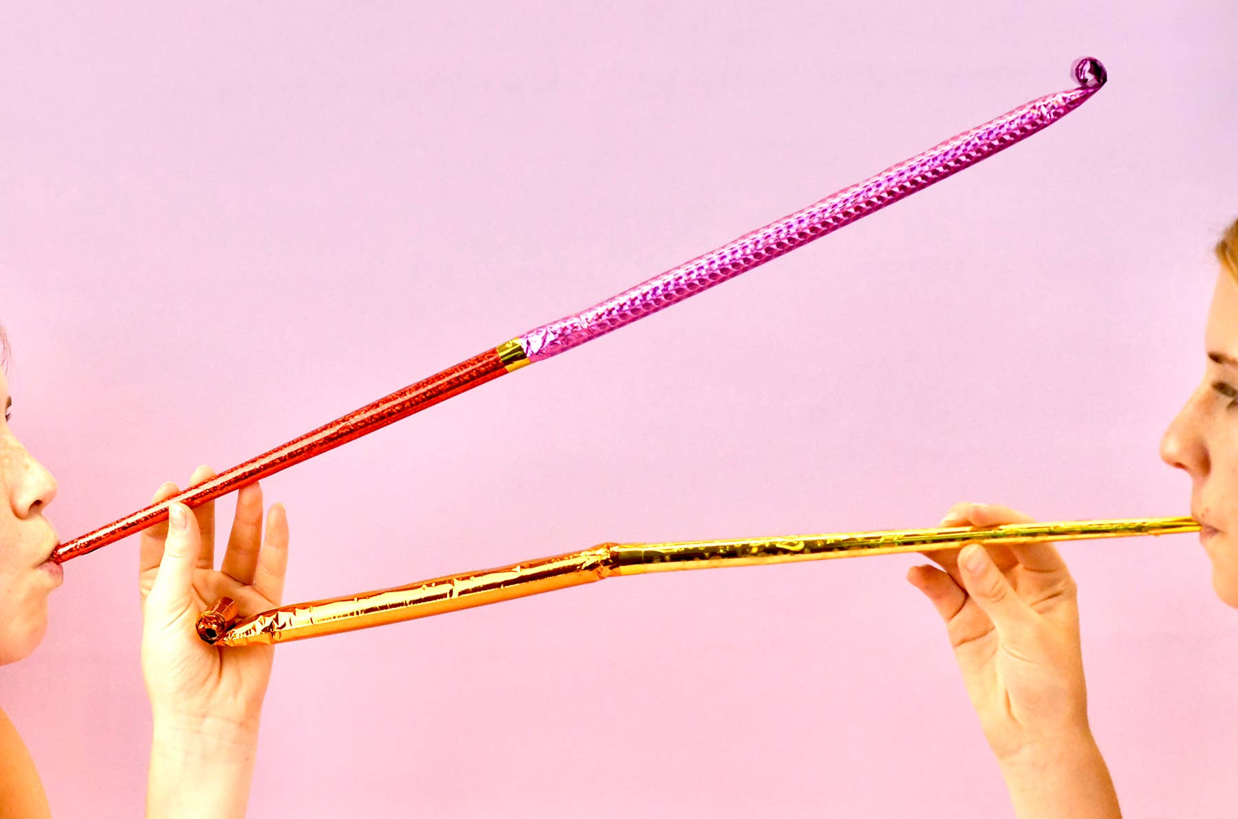 Grande Party Blowers