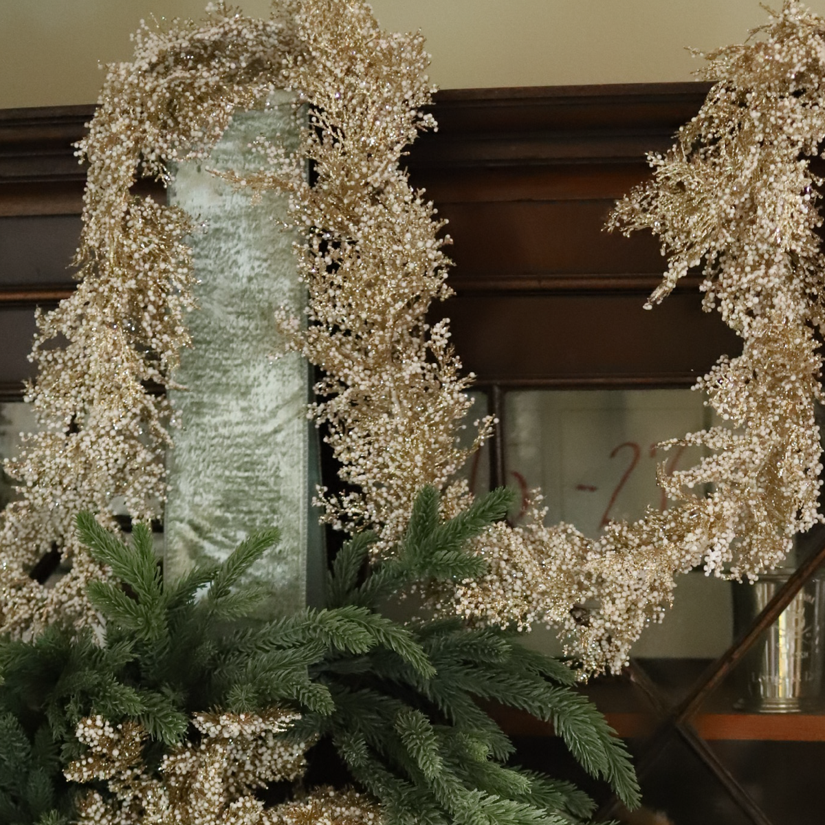 Chatsworth Champagne Garland, 6'
