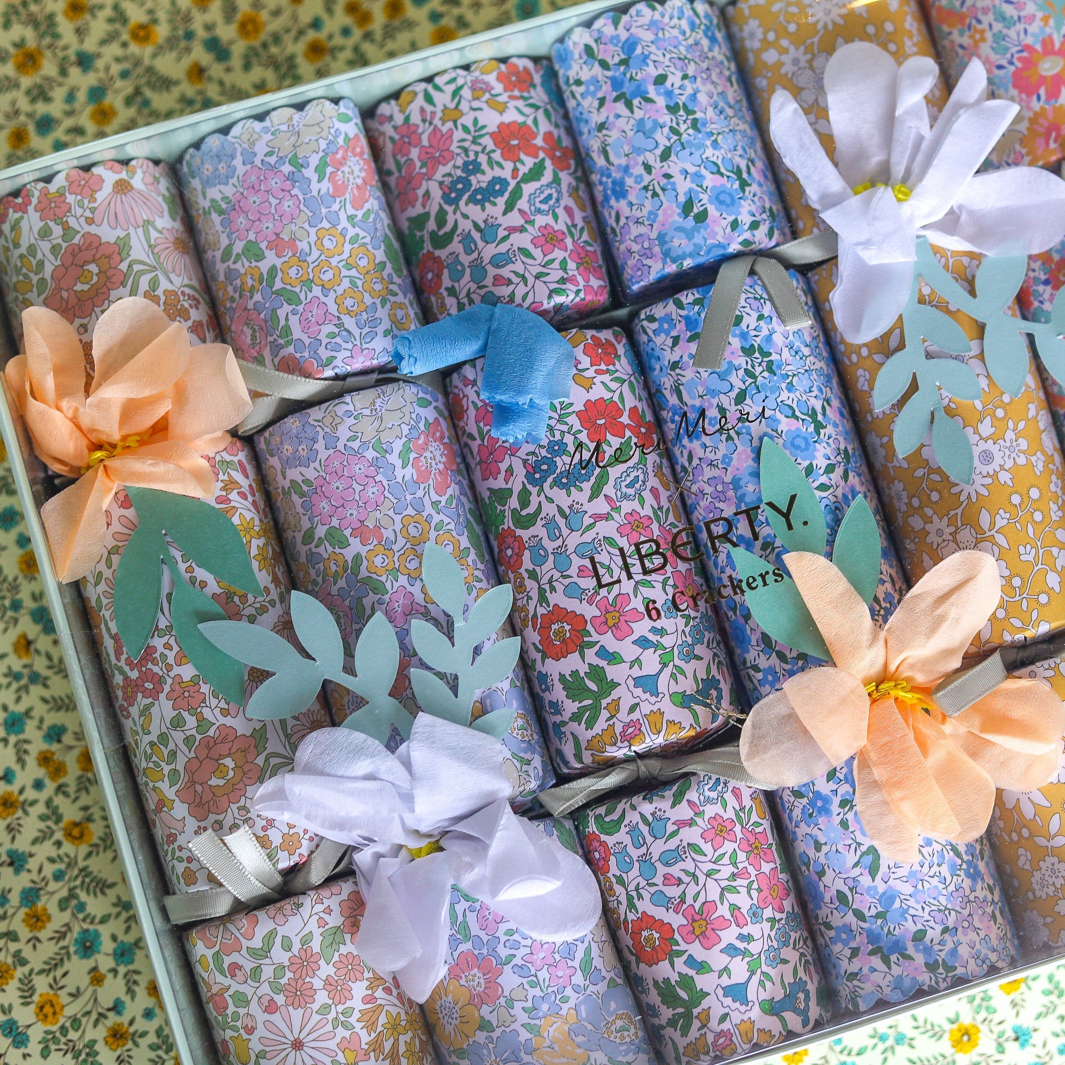 Liberty Paper Flower Crackers