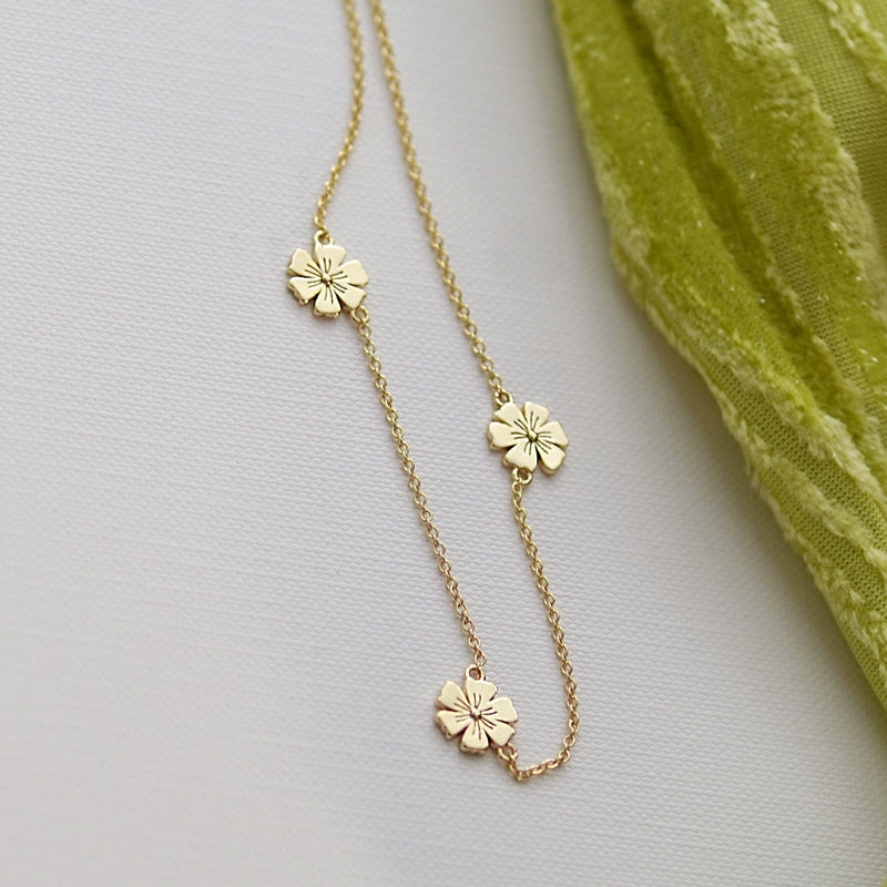 Triple Daisy Chain Necklace