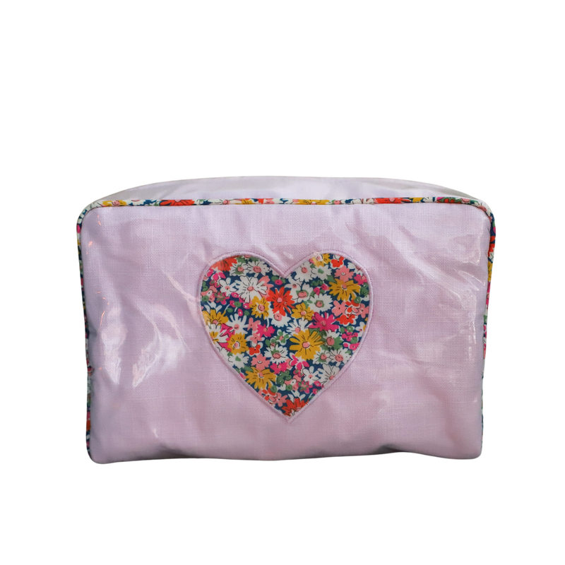 Libby Boxy Heart Case