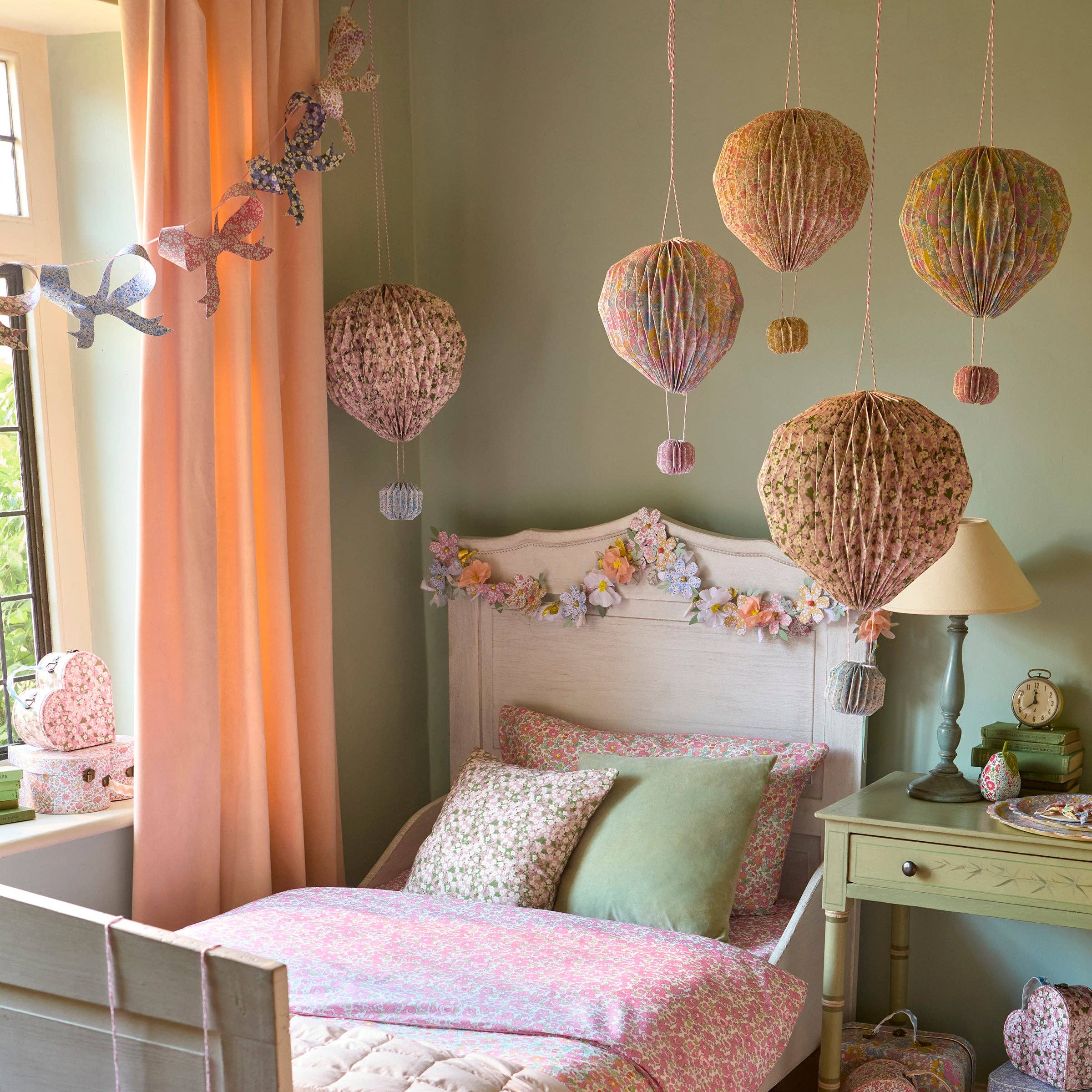 Meri Meri x Liberty Origami Balloon Decorations