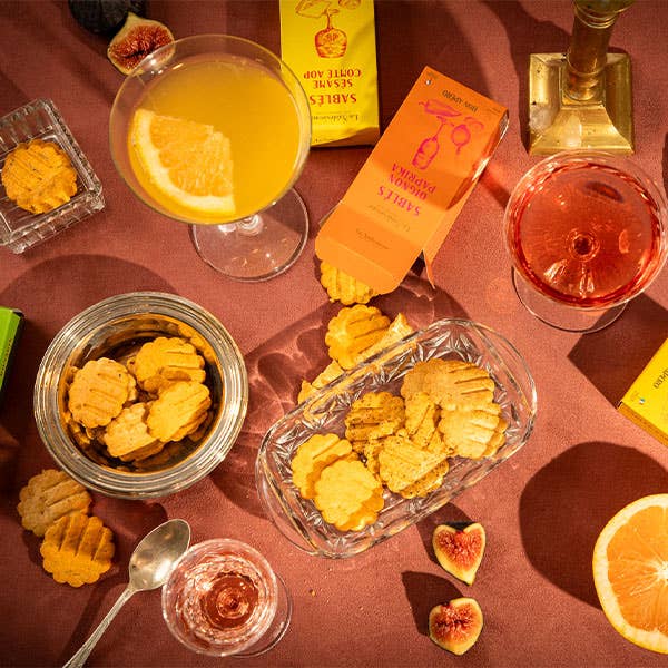 Parmesan Cheese & Black Pepper Savory Shortbread Crackers