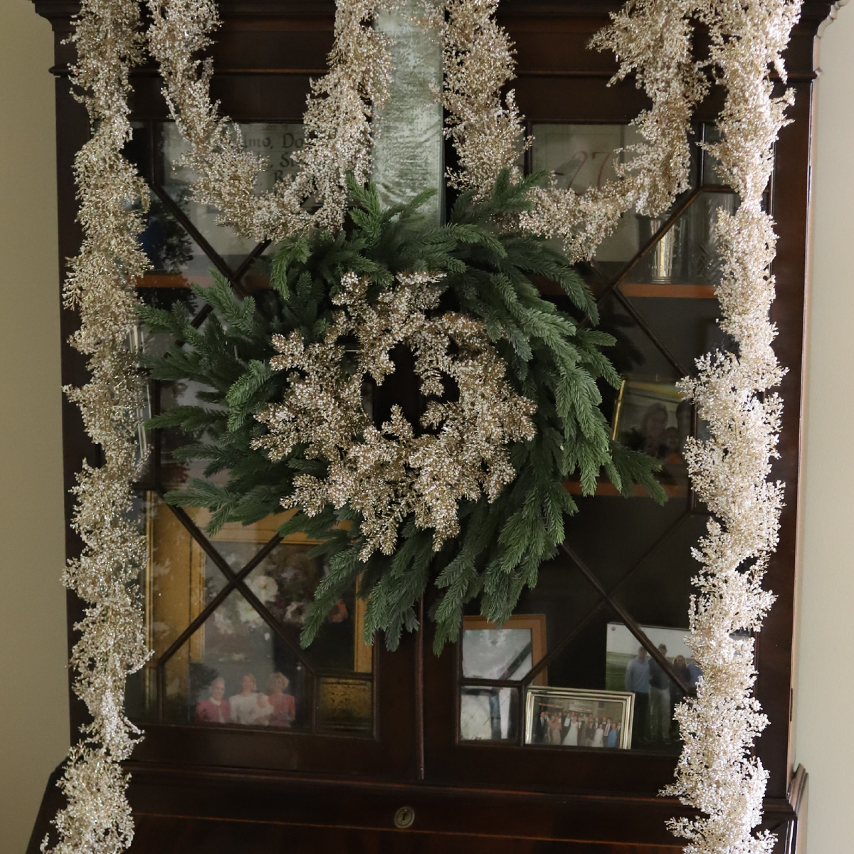 Chatsworth Champagne Garland, 6'