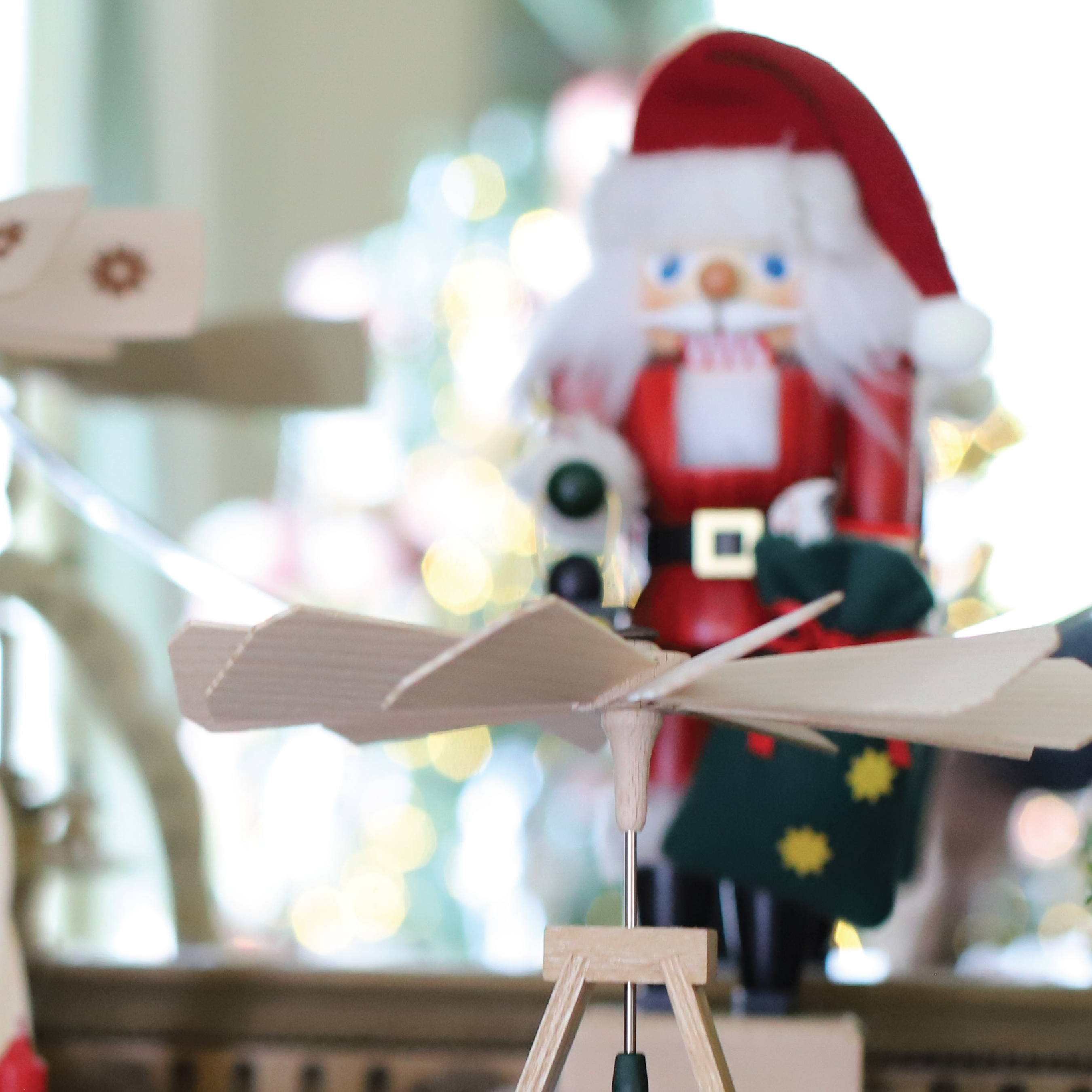 Santa’s Guiding Light traditional German wooden Christmas nutcracker featuring Santa Claus carrying a lantern