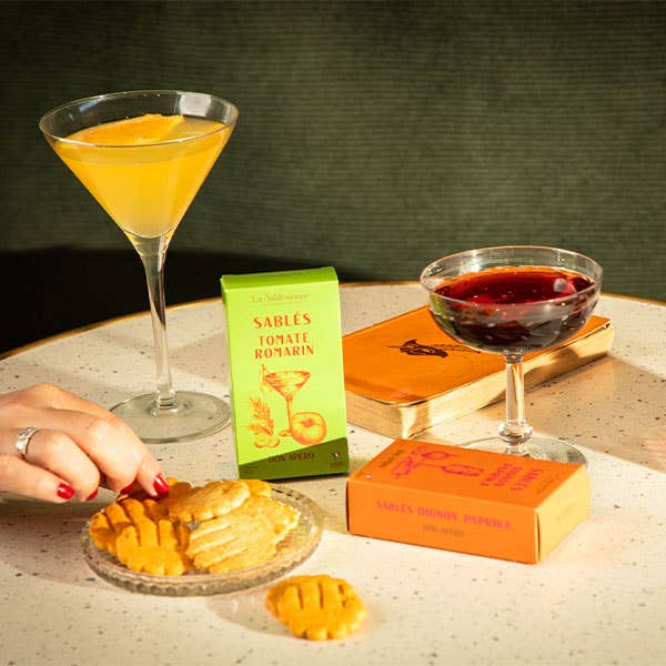 Onion & Paprika Savory Shortbread Crackers