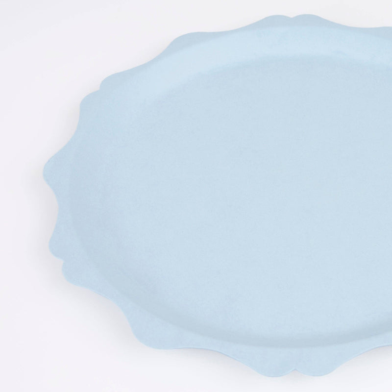 Pretty Edge Blue Paper Plates