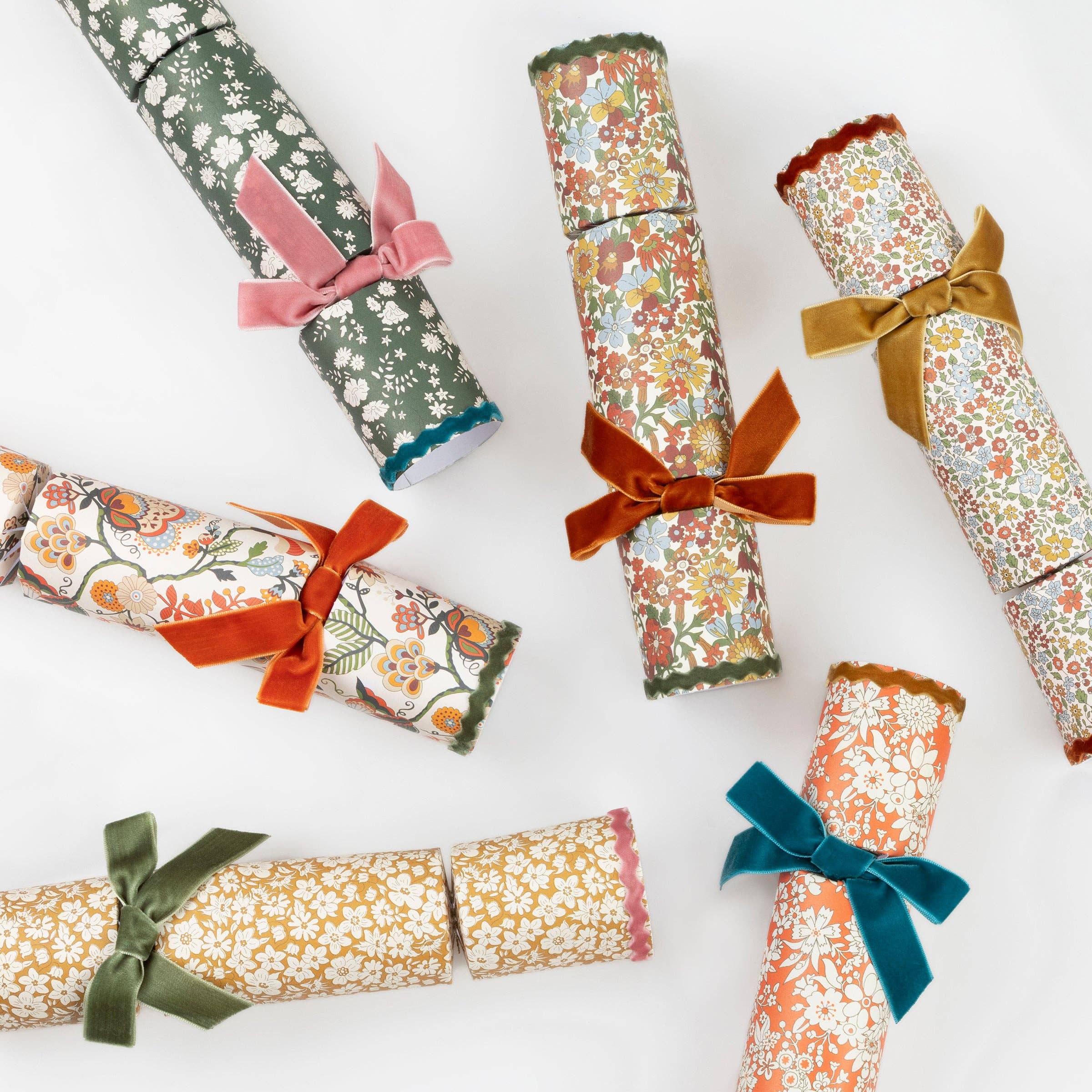 Meri Meri x Liberty Fall Crackers With Velvet Bows